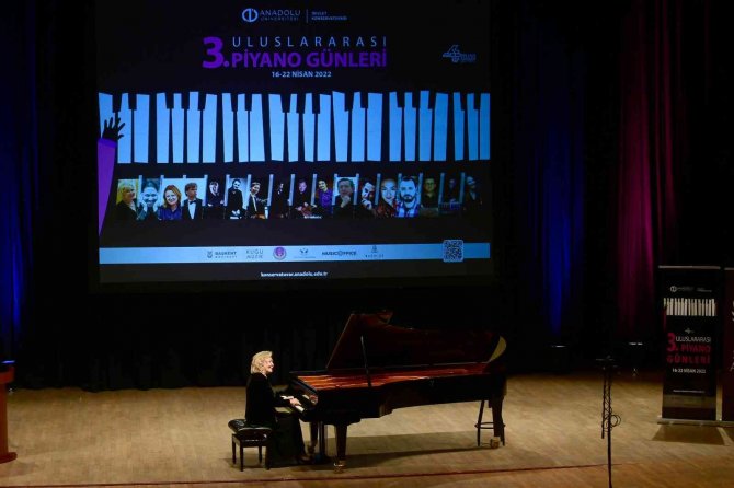 3. Uluslararası Piyano Günleri Gülsin Onay Konseri İle Başladı