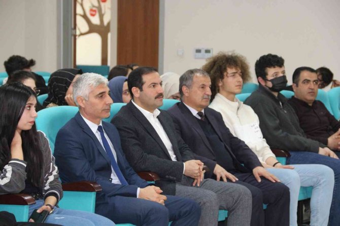 Başkan Geylani Öğrencilerle Bir Araya Geldi