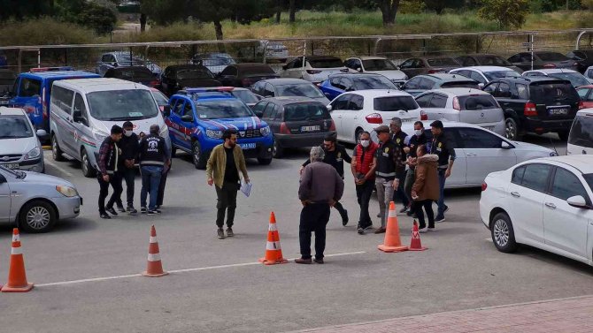 Muğla’daki Yangınla İlgili Gözaltına Alınan 3 Şüpheli Adliyeye Sevk Edildi