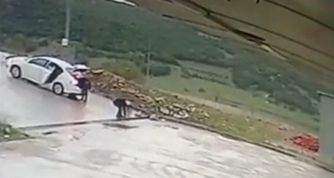 Bursa’daki Mazgal Hırsızlığı Kamerada