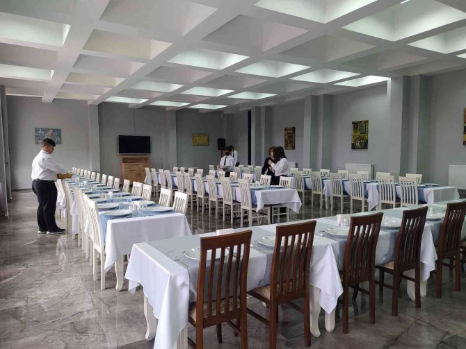 Büyükçekmece’deki Meslek Lisesi Türkiye’de En Fazla Gelir Elde Eden Üçüncü Okul