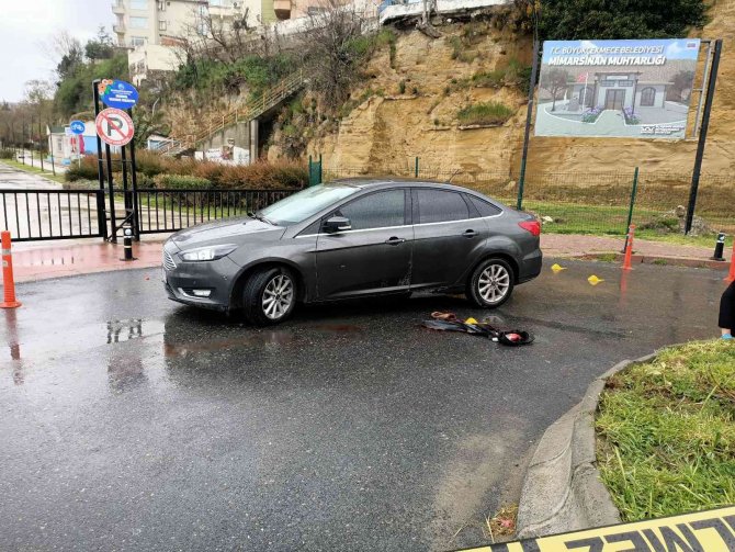 Büyükçekmece’de Sahilde Yürüyen Adama Silahlı Saldırı Kamerada