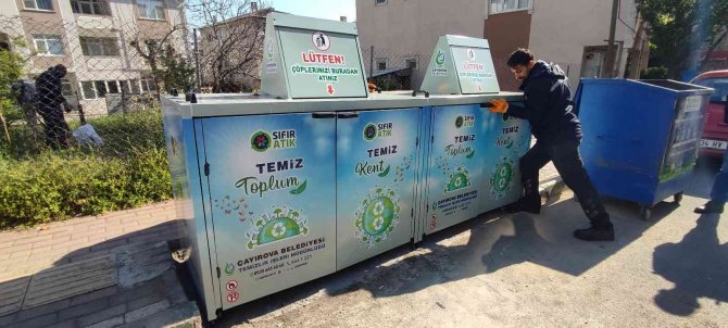 Caddelere Koruganlı Çöp Konteynerleri Konuluyor