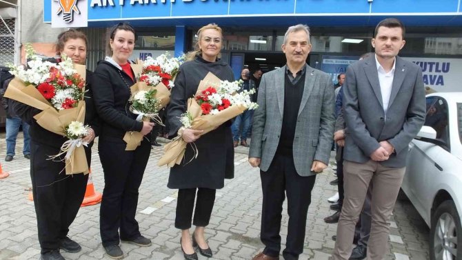 Ak Parti Balıkesir İ̇l Başkanlığı, İ̇lçe Ziyaretleri Programlarına Burhaniye İle Devam Etti.