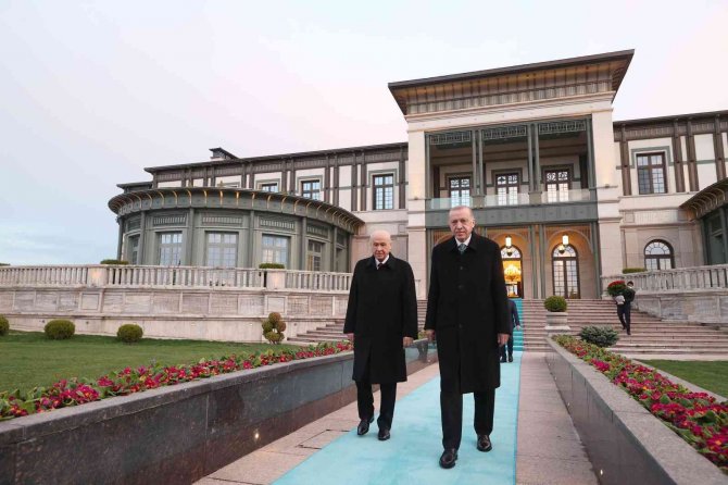 Cumhurbaşkanı Erdoğan İle Mhp Lideri Bahçeli İftar Sofrasında Bir Araya Geldi