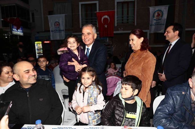 Ramazan Ayının Gönül Sofrası Karaman Mahallesi’nde