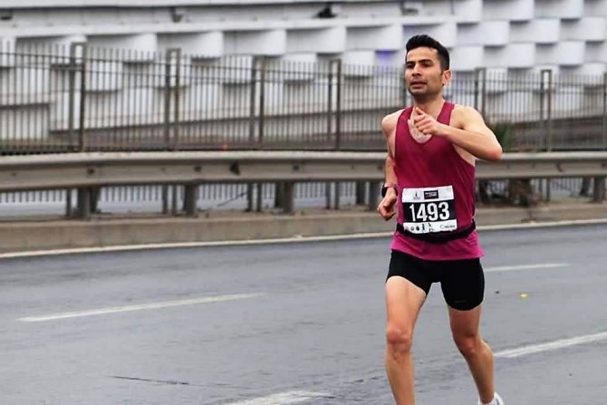 Denizlili Amatör Sporcu İ̇zmir Maratonunun Tozunu Attırdı