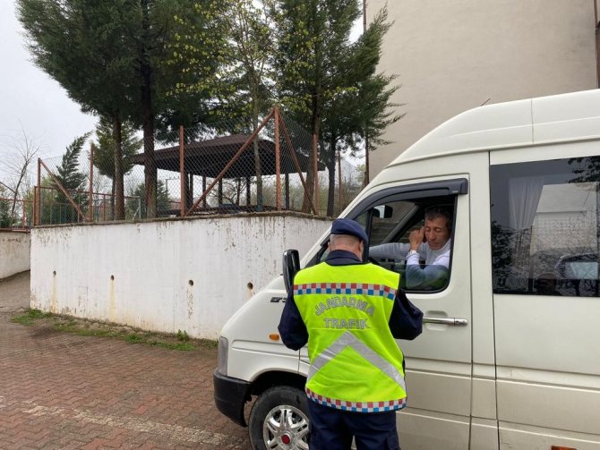 Jandarma Ekipleri Servislerini Denetledi