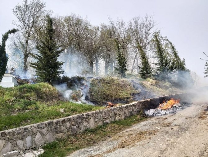 Giresun’da Şiddetli Rüzgar Çatıları Uçurdu, Yangınlara Neden Oldu