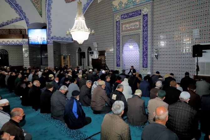 Dünya Birincisi Hafız Muhammed Recep, Yenice Cemaatiyle Buluştu