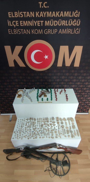 Tarihi Eser Operasyonunda Baba Ve Oğlu Yakalandı
