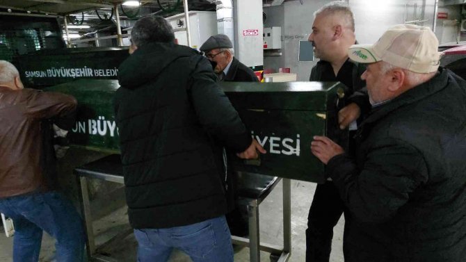 Kanser Hastası Kadın, Babasını Uykusunda Baltayla Öldürdü