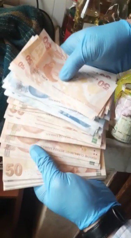 Fırında 13 Bin 800 Lira Sahte Para Ele Geçirildi