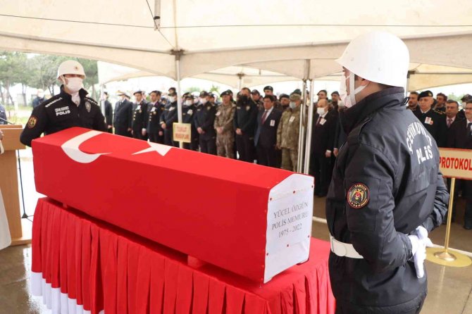 Beyin Tümörüne Yenik Düşen Polise Veda