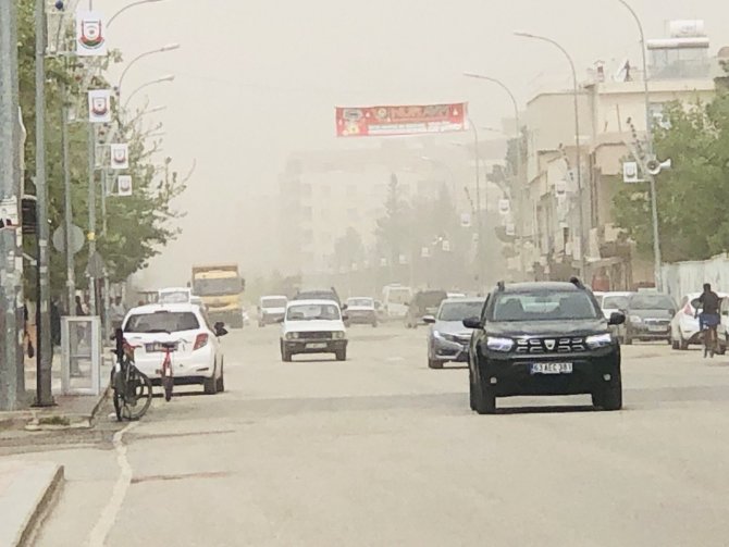 Şanlıurfa’da Toz Fırtınası Etkili Oldu