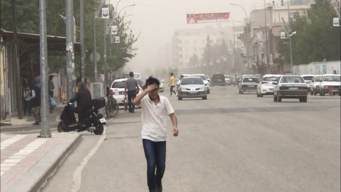 Şanlıurfa’da Toz Fırtınası Etkili Oldu