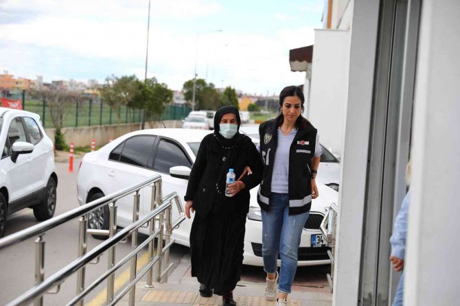 “Çakarlar” Çetesini 73 Yaşındaki Babaanne Yönetiyormuş