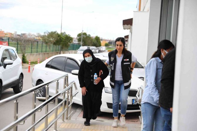 “Çakarlar” Çetesini 73 Yaşındaki Babaanne Yönetiyormuş