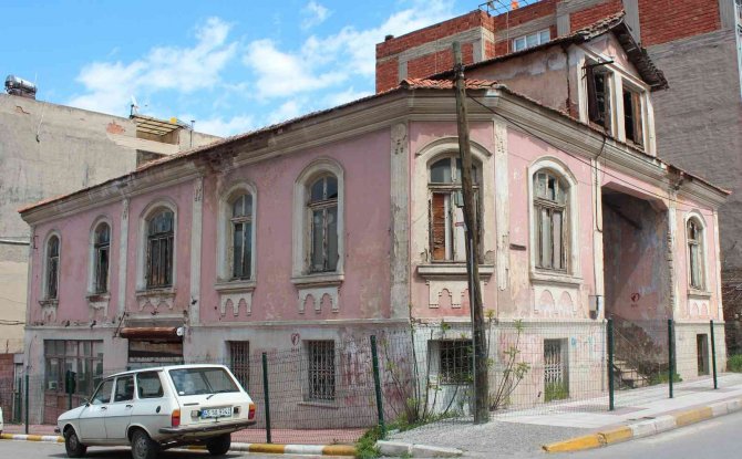 Alaşehir’in Tarihi Bu Evde Yaşatılacak