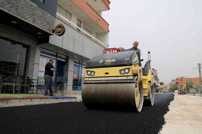 Yüreğir’de 3 Yılda 261 Bin Ton Sıcak Asfalt Döküldü