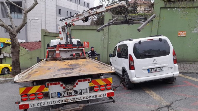 Taksi Durağına Aracını Park Eden Sürücü Gözaltına Alındı