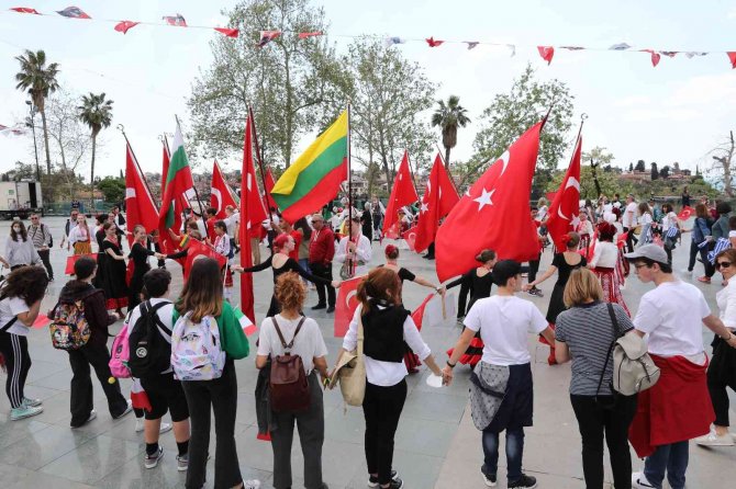 Antalya’da 23 Nisan Coşkusu Başladı