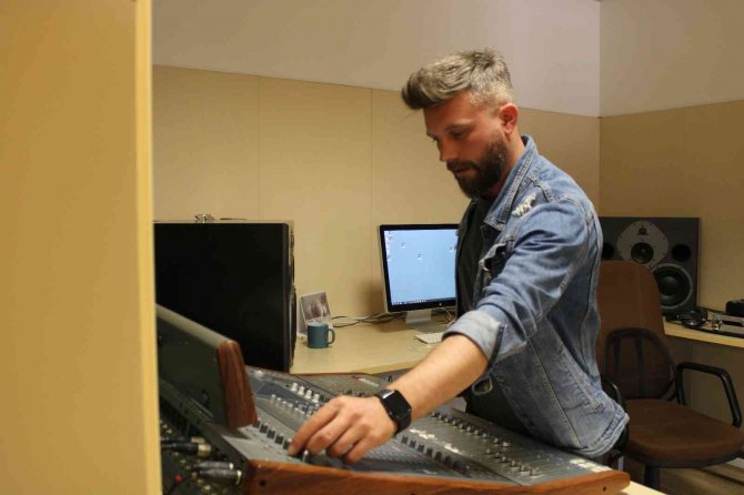 Dj’lik Gençler Tarafından Trend Bir Meslek Haline Geldi