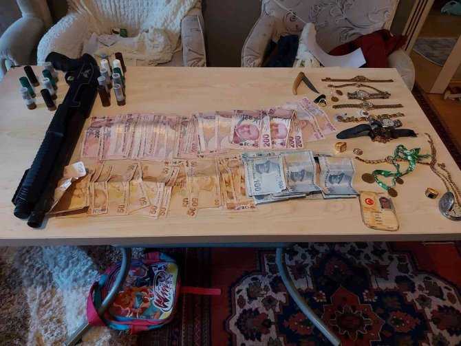 Bursa’da ’’Bahar Temizliği’’ Operasyonunda 29 Kişi Tutuklandı