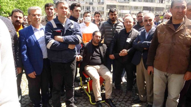 Bakan Soylu Ağlayan Şehit Kızını Teselli Etti