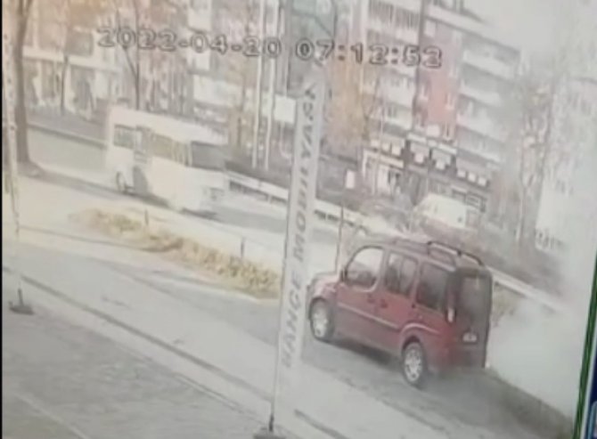 Bursa’daki Hain Terör Saldırısının Güvenlik Kamera Görüntüleri Ortaya Çıktı