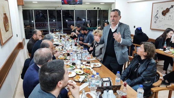Manisa’da Chp Basın Mensuplarıyla Buluştu