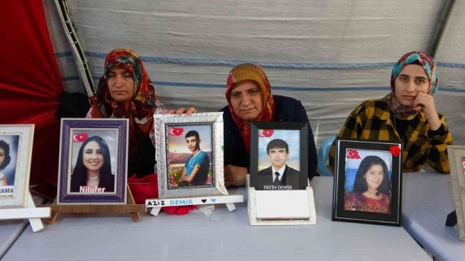 Diyarbakır’da 961 Gündür Evlat Nöbetinde Olan Aileler, Çocuklarının Yolunu Gözlüyor