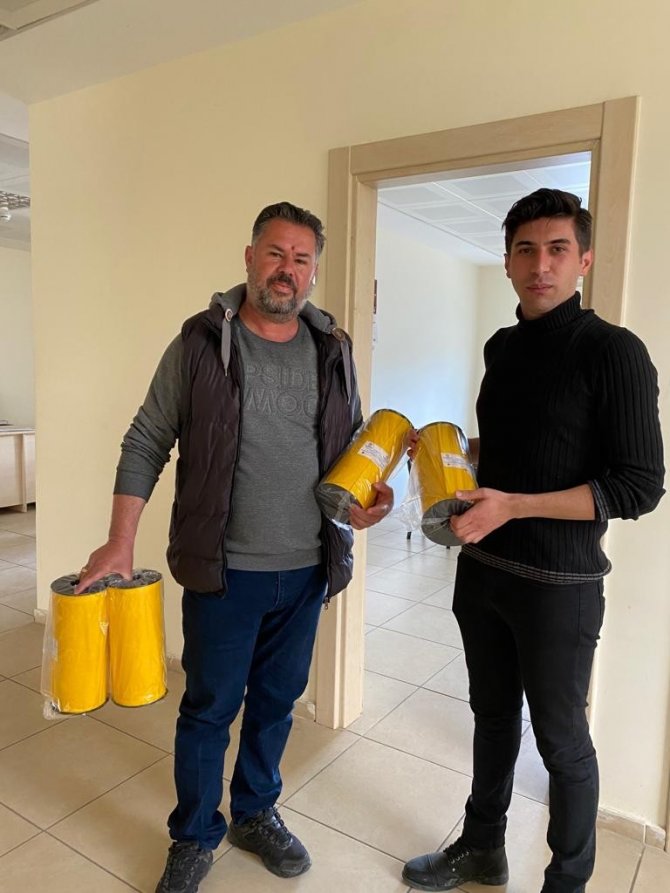 Çamelili Çiftçilere Zararlılara Karşı Tuzak Desteği