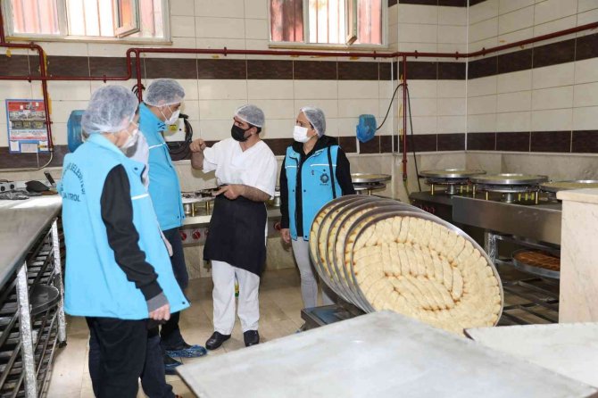 Bayram Öncesi Tatlı İmalathanelerine Sıkı Denetim