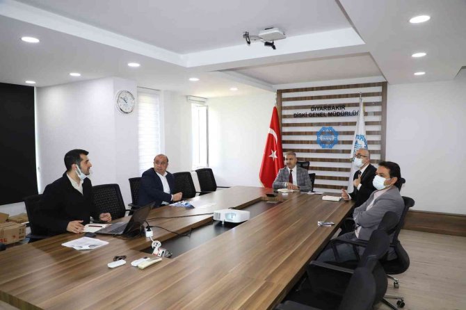 Dicle İlçesine İnşa Edilecek İçme Suyu İsale Hattı Masaya Yatırıldı