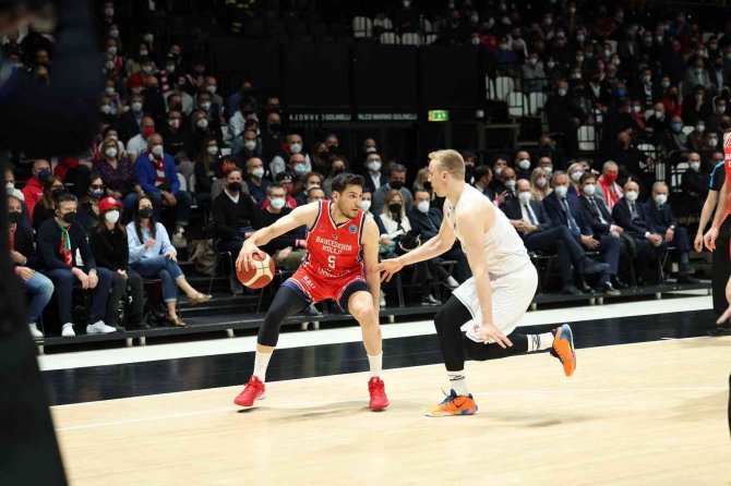 Fıba Avrupa Kupası: Reggio Emilia: 69 - Bahçeşehir Koleji: 72