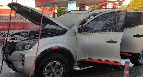 İ̇zmir’de Araç Yıkama Sırasında Çıkan Yangında Bir Çocuk Yaralandı