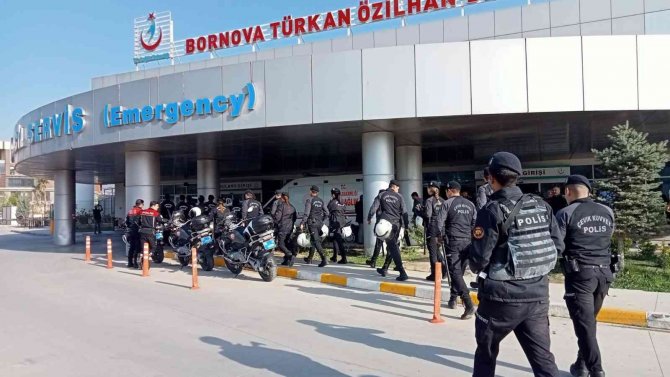 İ̇zmir’deki Pompalı Tüfekli Cinayette Yeni Gelişme: Oğul Tutuklandı, Baba İse Her Yerde Aranıyor