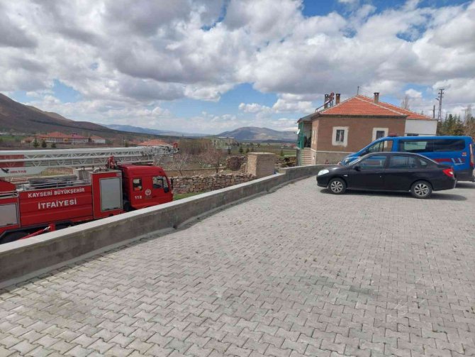 Kayseri’de Göçük: 2 Yaralı
