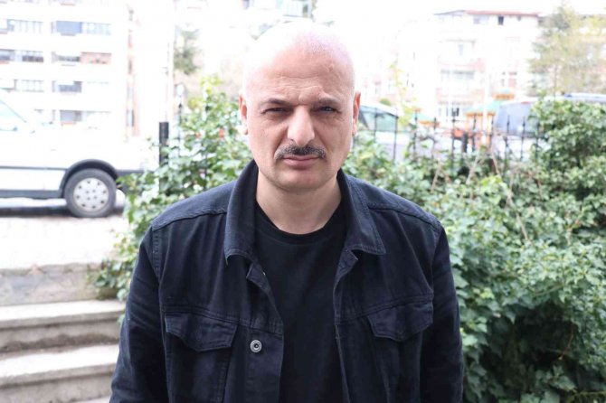 Duyarlı Vatandaşın Davranışı Otoyolda Faciayı Engelledi