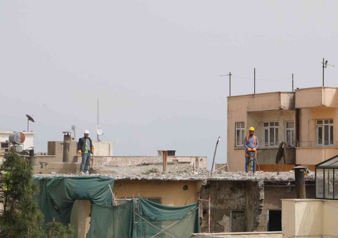 Mardin Betonarmeden Arınıyor, Tarihi Yapılar Eski İhtişamına Kavuşuyor