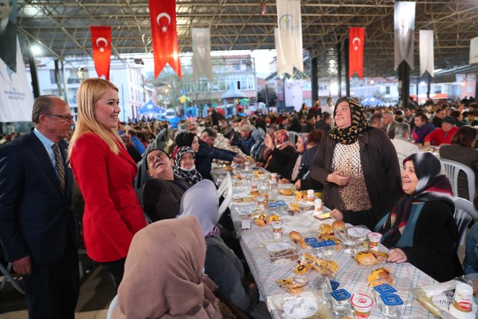 Merkezefendi’de İftar Yemekleri Devam Ediyor