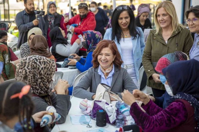 Mersin’de ’Evimiz Atölye’ Projesi Sürüyor
