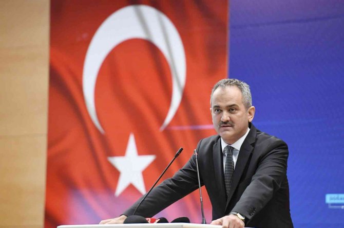 Milli Eğitim Bakanı Özer: “Türkiye’de 81 İlde 922 İlçede Kütüphanesi Olmayan Tek Bir Okul Kalmadı”