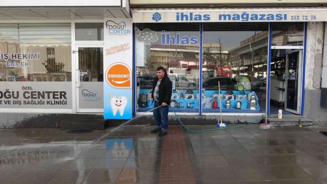 Muş’ta Çamur Yağdı