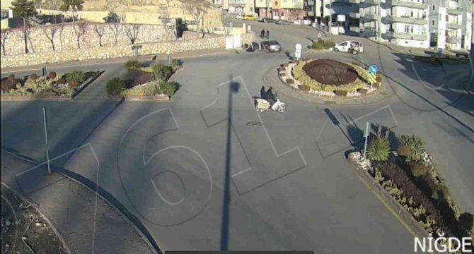 Niğde’de 2 Kişi Kaza Sırasında Araçtan Böyle Fırladı