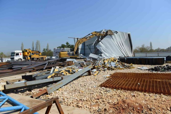 Tahtalı’daki Kaçak Fabrika Üçüncü Kez Yıkıldı