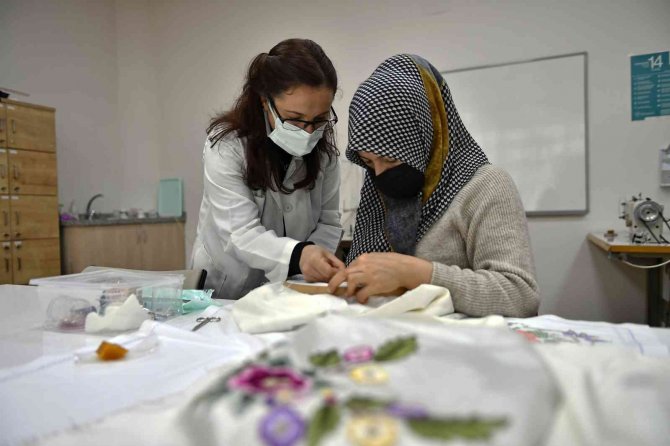 Osmangazi’den El Emeği Göz Nuru Eserler
