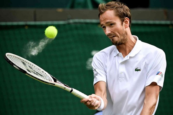 Rus Ve Belaruslu Oyuncular Wimbledon Tenis Turnuvası’ndan Men Edildi