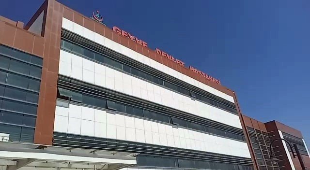 Sakarya’da Feci Olay: Lisede Çıkan Kavgada Fenalaşan Öğrenci Hayatını Kaybetti